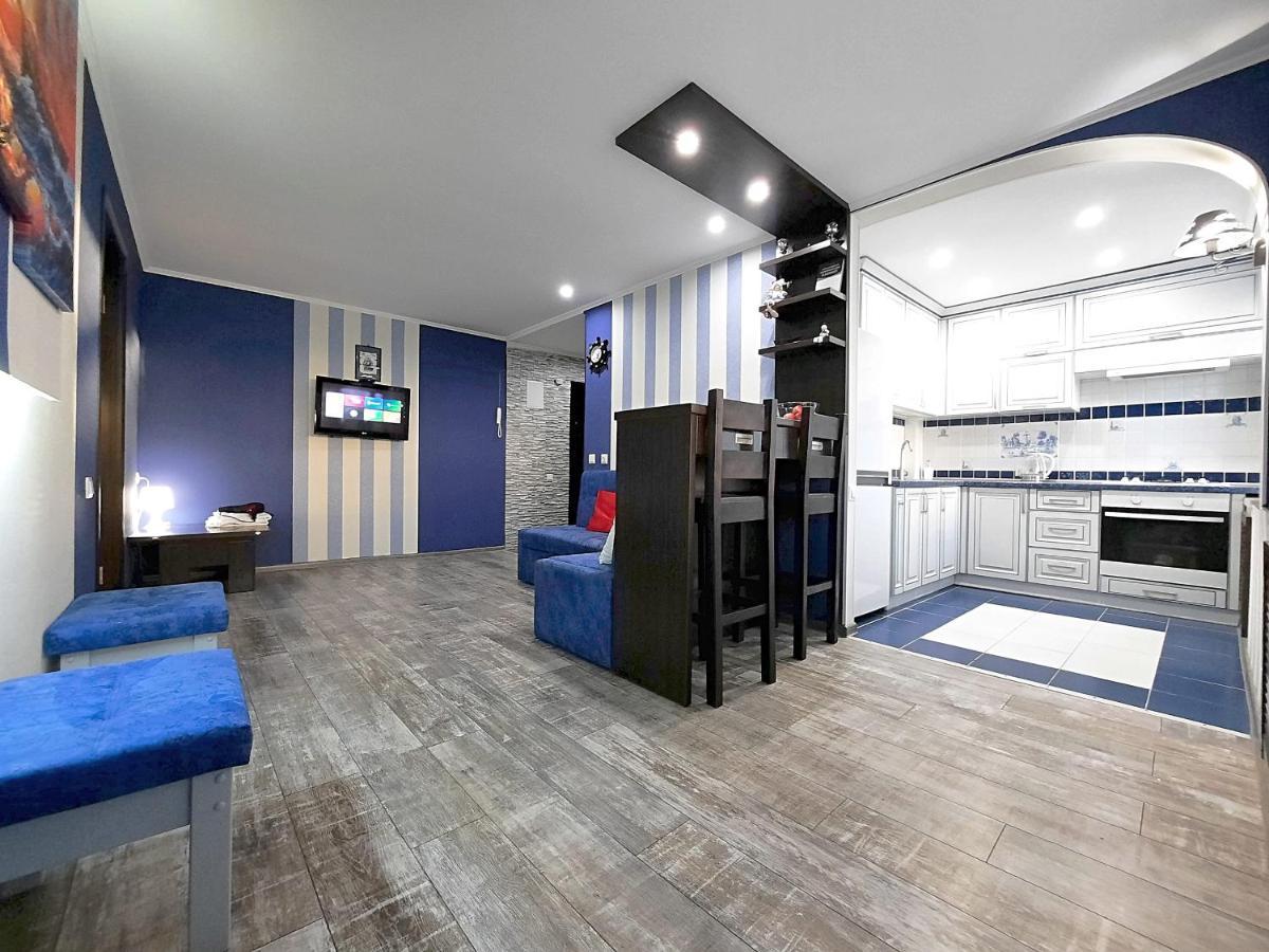 Sea Style - Сеть Апартаментов Alex Apartments Бесконтактное Заселение 24-7 Poltava Kamer foto